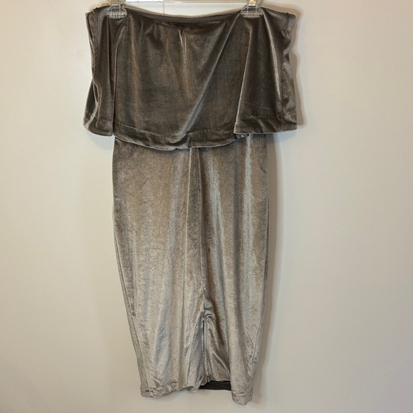 Likely Silver Strapless Velvet Dress - Picture 5 of 7